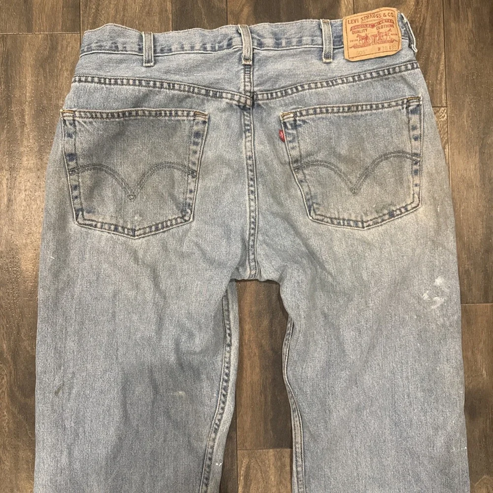 Levis used good
